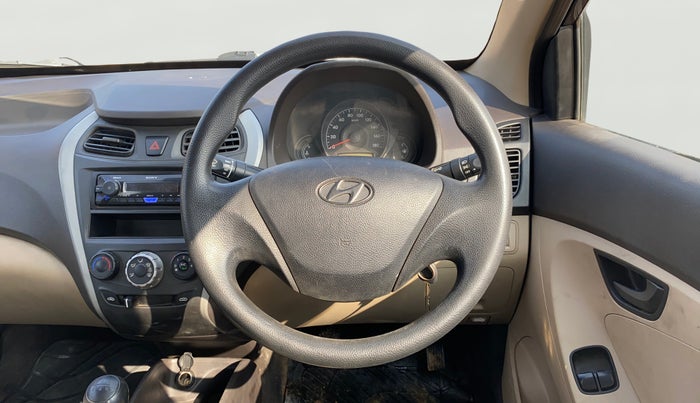 2017 Hyundai Eon ERA +, Petrol, Manual, 56,804 km, Steering Wheel Close Up