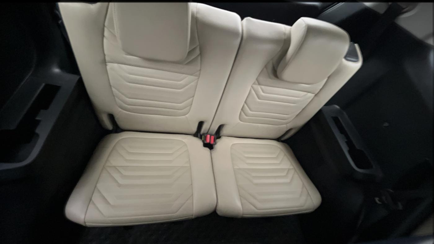 2022 KIA CARENS LUXURY PLUS 1.4 PETROL DCT 7 STR, Petrol, Automatic, 63,105 km, Third Seat Row ( optional )