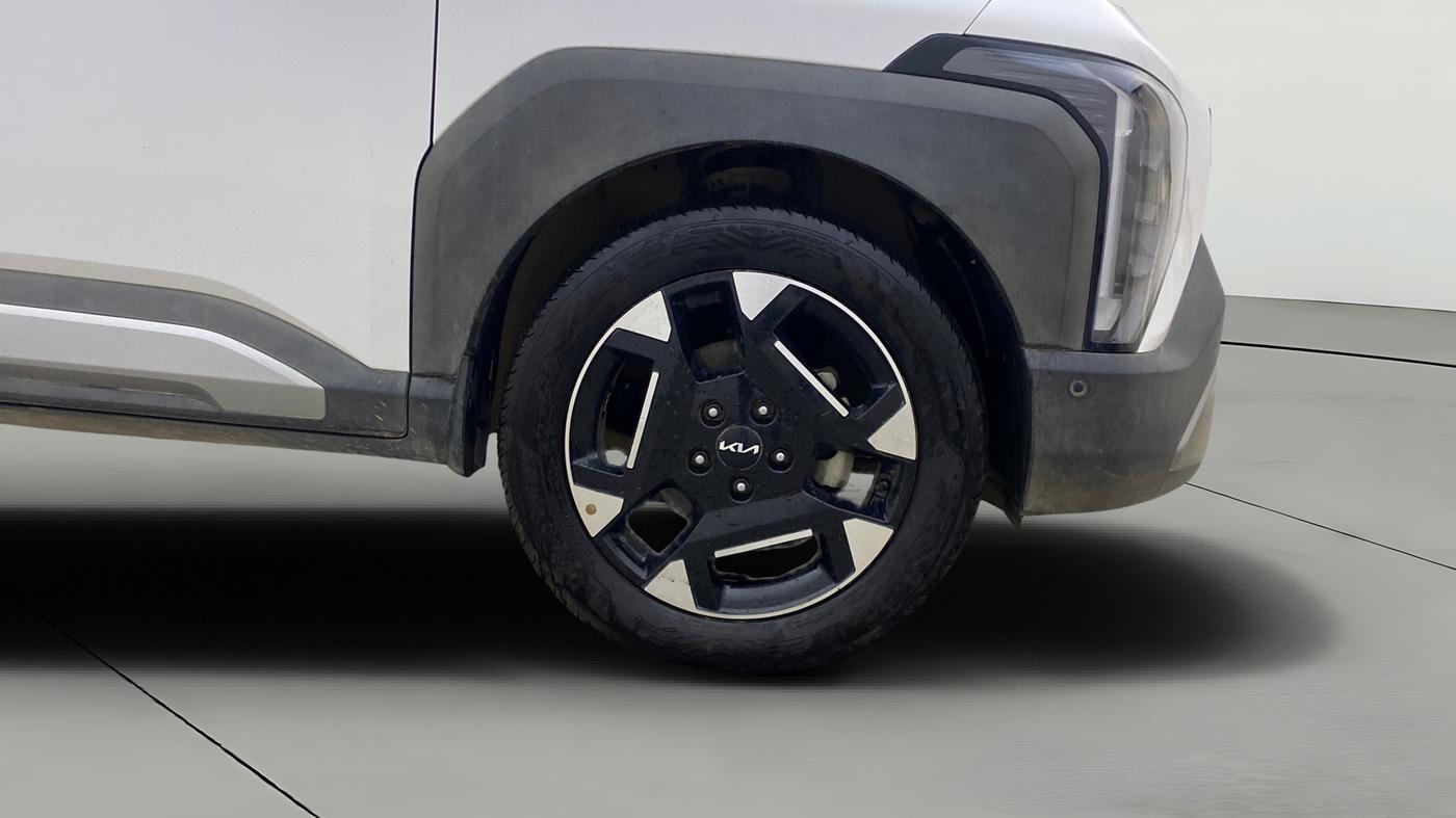 2025 KIA SYROS HTX Plus (O) 1.0 Turbo 7DCT, Petrol, Automatic, 3,947 km, Right Front Wheel