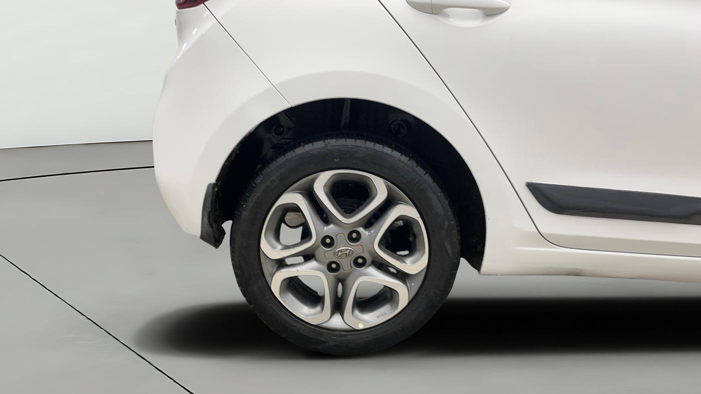 2018 Hyundai Elite i20 ASTA 1.2 DUAL TONE, Petrol, Manual, 75,197 km, Right Rear Wheel
