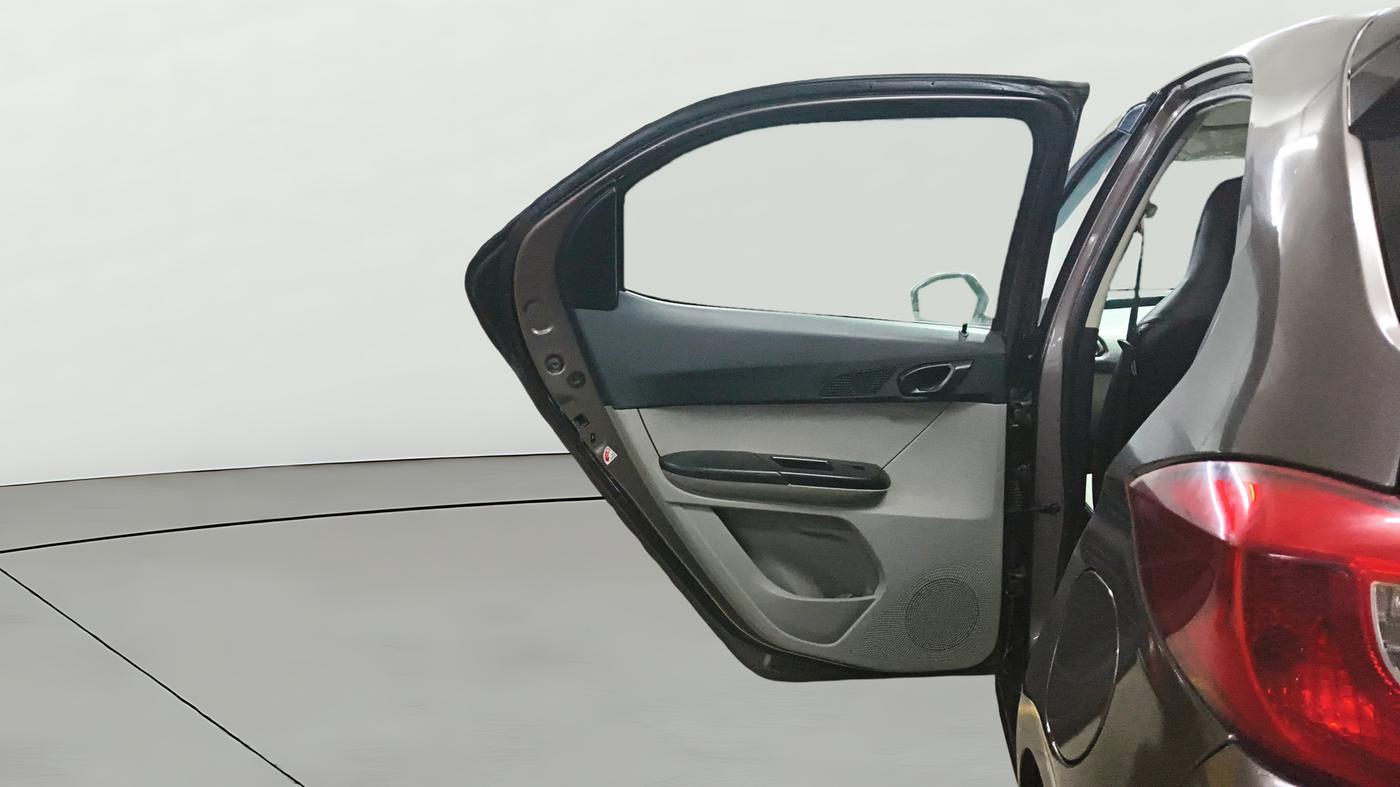 2018 Tata Tiago XM PETROL, Petrol, Manual, 75,428 km, LHS Rear Door