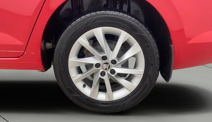 2022 Skoda SLAVIA AMBITION 1.0L TSI MT, Petrol, Manual, 54,441 km, Left Rear Wheel