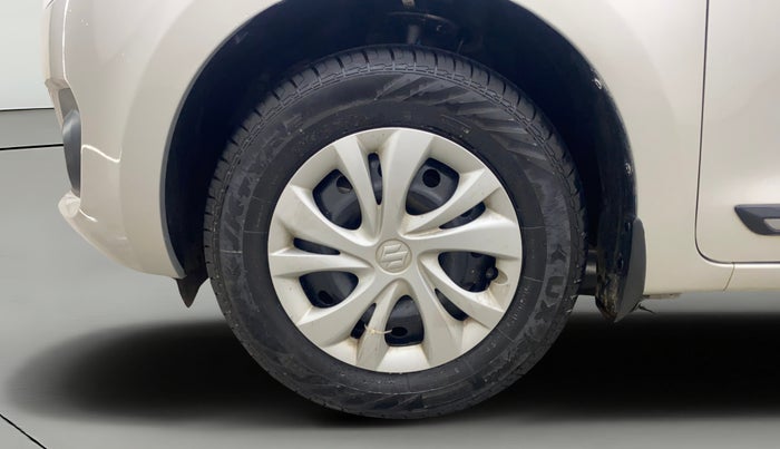 2022 Maruti Swift VXI AMT, Petrol, Automatic, 2,718 km, Left Front Wheel