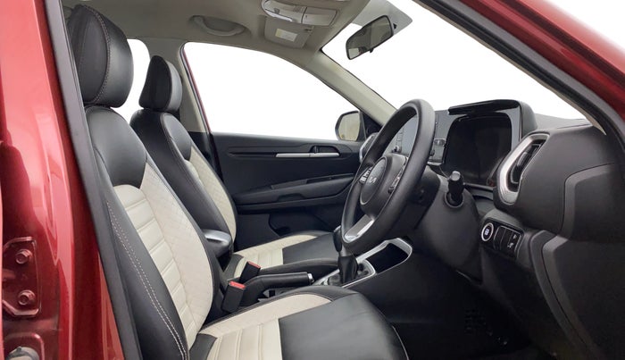 2022 KIA SONET HTK PLUS 1.5, Diesel, Manual, 54,780 km, Right Side Front Door Cabin