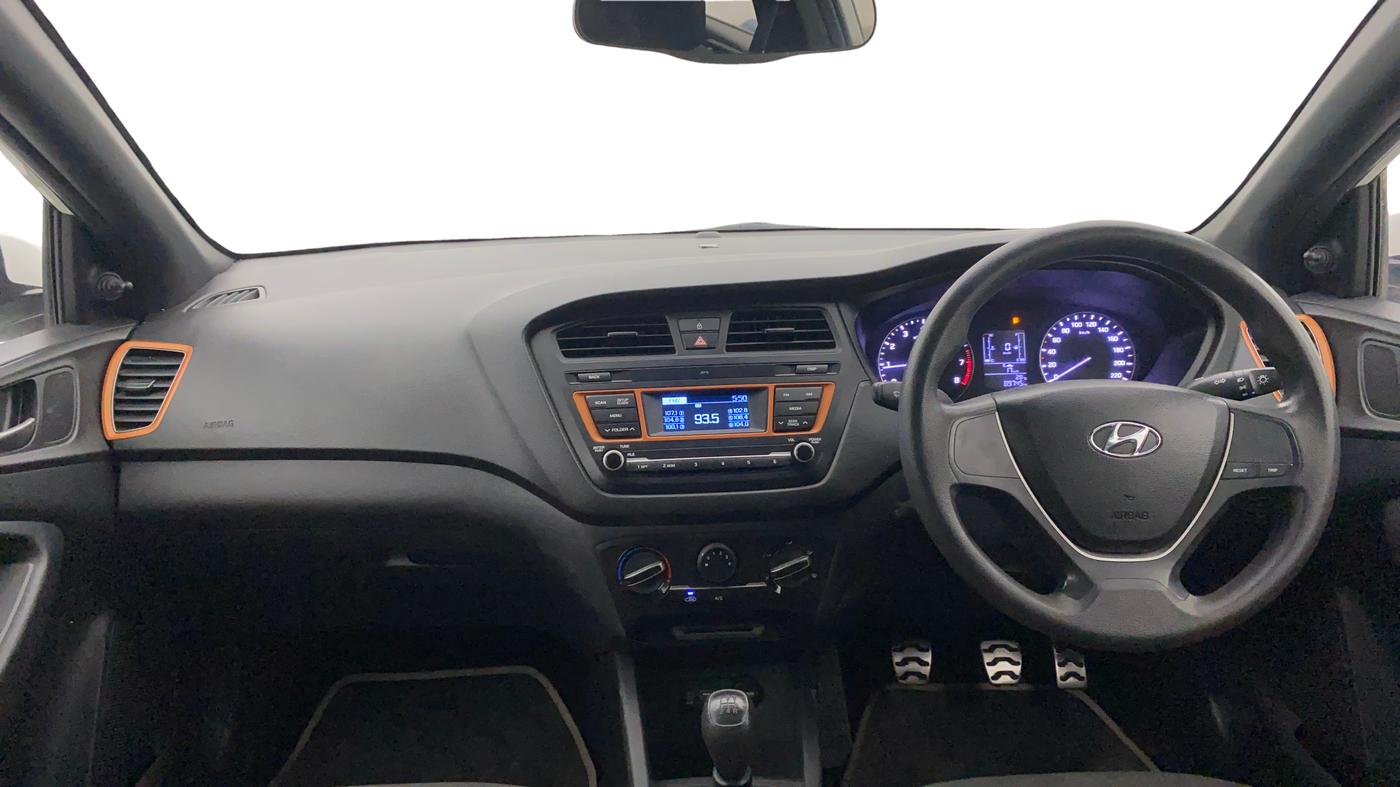 2017 Hyundai i20 Active 1.2 BASE, Petrol, Manual, 89,767 km, Dashboard
