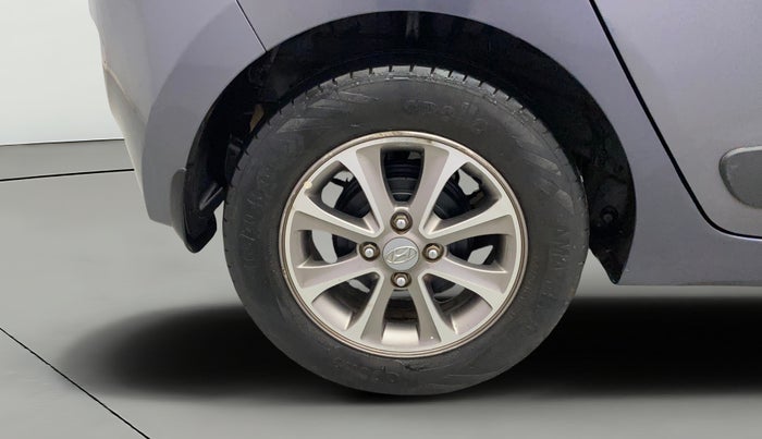 2016 Hyundai Grand i10 ASTA (O) AT 1.2 KAPPA VTVT, Petrol, Automatic, 79,667 km, Right Rear Wheel