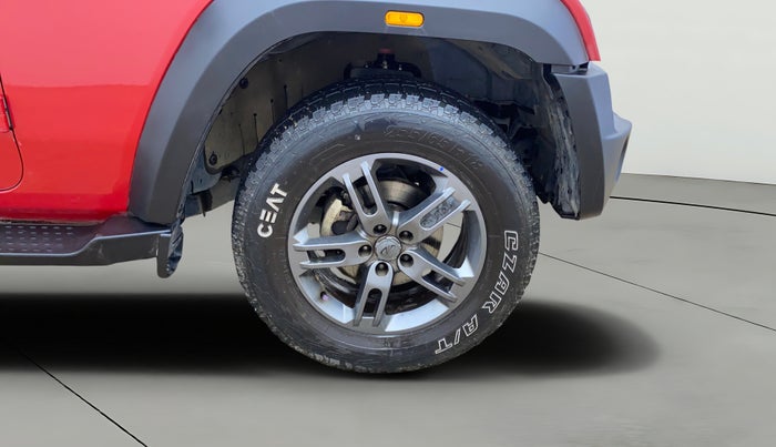 2021 Mahindra Thar LX PETROL HT 4WD AT, Petrol, Automatic, 25,244 km, Right Front Wheel