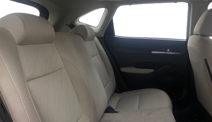 2023 KIA SELTOS HTK PLUS 1.5 IMT, Petrol, Manual, 18,664 km, Right Side Rear Door Cabin