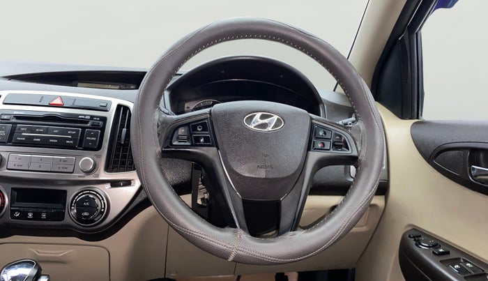 2012 Hyundai i20 SPORTZ 1.4 AT, Petrol, Automatic, 99,234 km, Steering Wheel Close Up