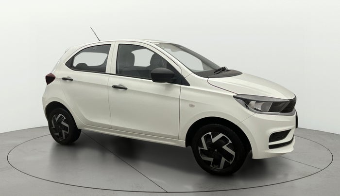 2025 Tata Tiago XM CNG, CNG, Manual, 3,036 km, SRP