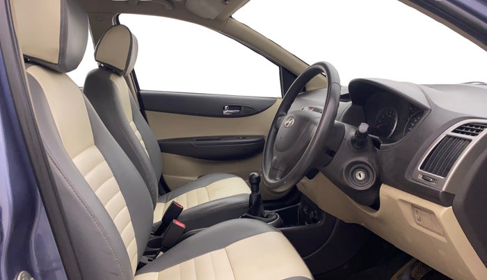 2013 Hyundai i20 MAGNA (O) 1.2, Petrol, Manual, 53,339 km, Right Side Front Door Cabin