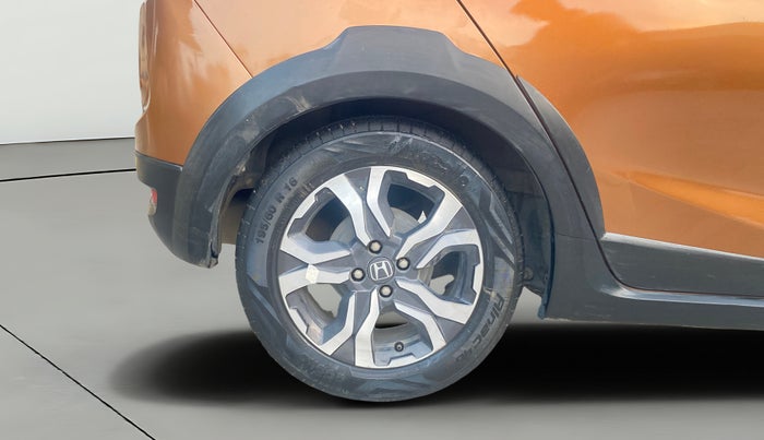 2017 Honda WR-V 1.2L I-VTEC VX MT, CNG, Manual, 1,04,053 km, Right Rear Wheel