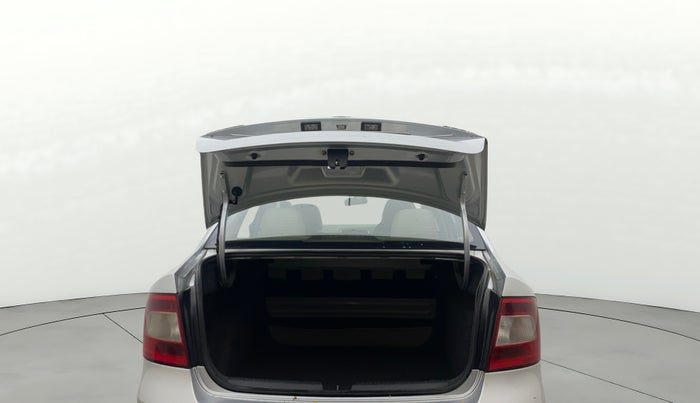 2014 Skoda Rapid 1.5 TDI CR ELEGANCE AT, Diesel, Automatic, 49,586 km, Boot Open Zoomed View