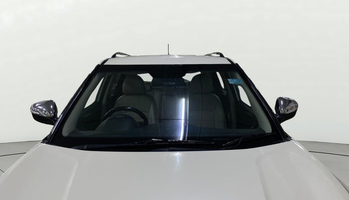 2022 Mahindra XUV300 W8 (O) 1.2 PETROL, Petrol, Manual, 61,570 km, Front Windshield