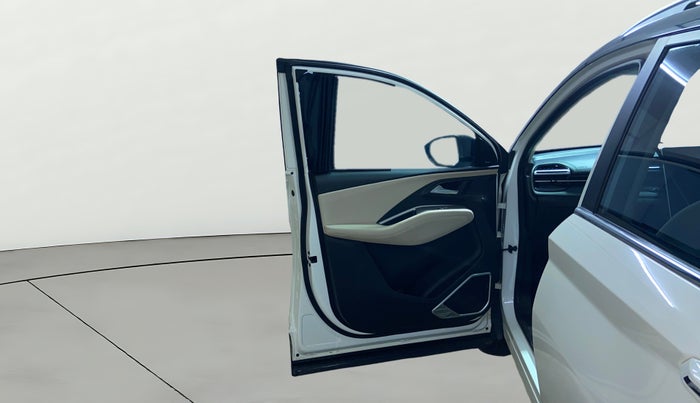 2023 MG HECTOR SHARP PRO 1.5 PETROL TURBO CVT PETROL, Petrol, Automatic, 35,895 km, LHS Front Door