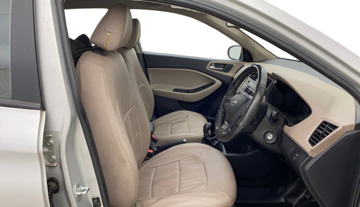 2016 Hyundai Elite i20 SPORTZ 1.2, Petrol, Manual, 28,783 km, Right Side Front Door Cabin