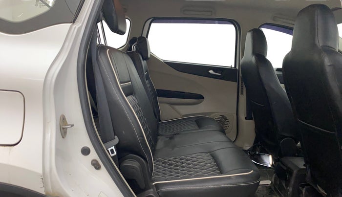 2020 Renault TRIBER RXZ AMT, Petrol, Automatic, 30,721 km, Right Side Rear Door Cabin