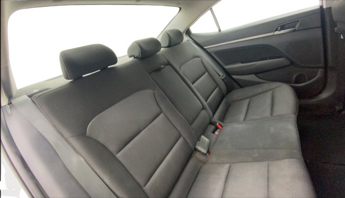 2019 Hyundai New Elantra 2.0 SX MT PETROL, Petrol, Manual, 68,402 km, Right Side Rear Door Cabin