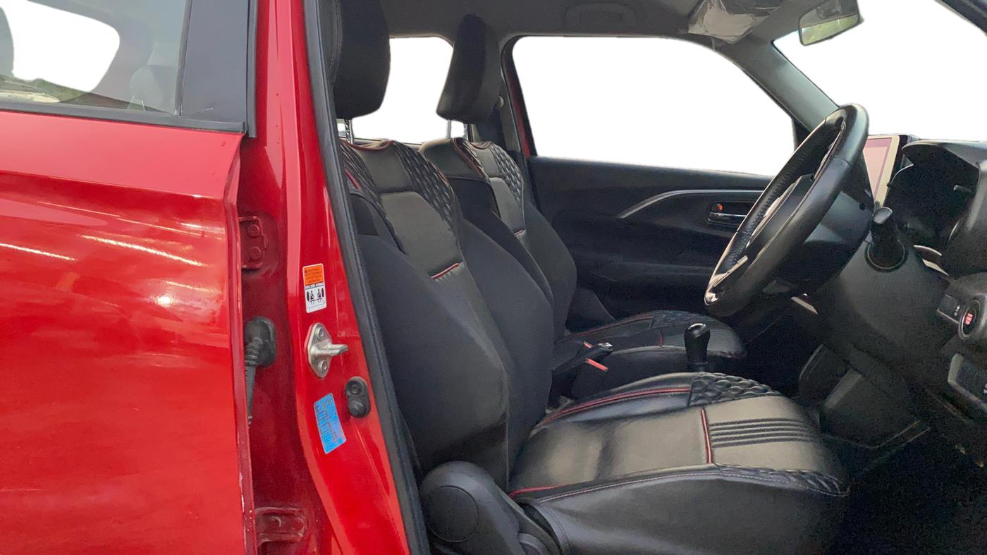 2024 Maruti Swift ZXI PLUS, Petrol, Manual, 22,152 km, Right Side Front Door Cabin