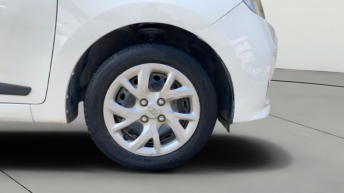 2019 Hyundai Grand i10 SPORTZ 1.2 KAPPA VTVT, Petrol, Manual, 24,267 km, Right Front Wheel