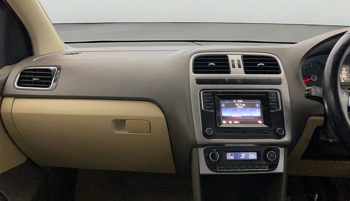 2016 Volkswagen Vento HIGHLINE 1.6 MPI, Petrol, Manual, 94,776 km, Air Conditioner