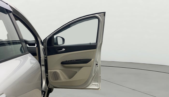 2019 Renault TRIBER RXZ, Petrol, Manual, 64,286 km, RHS Front Door