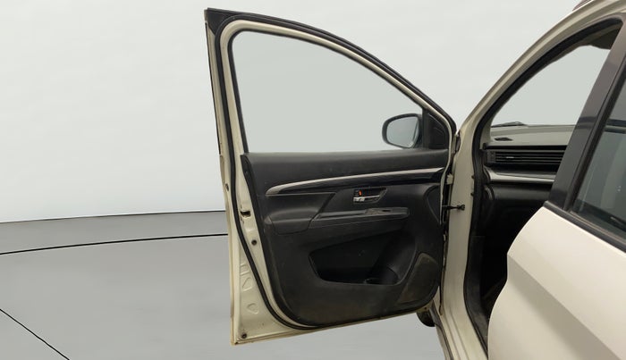 2019 Maruti XL6 ALPHA MT, Petrol, Manual, 59,072 km, LHS Front Door