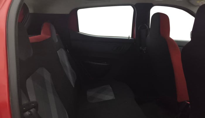 2021 Renault Kwid RXT 1.0 AMT (O), Petrol, Automatic, 74,198 km, Right Side Rear Door Cabin