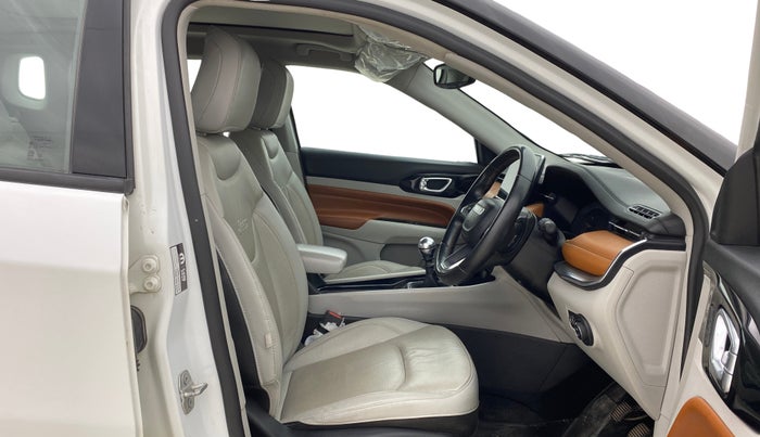 2022 Jeep Compass LIMITED (O) 2.0 DIESEL, Diesel, Manual, 52,058 km, Right Side Front Door Cabin