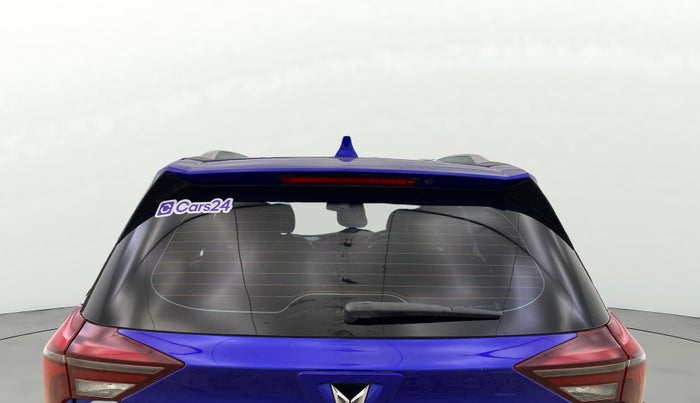 2022 Mahindra XUV700 AX 7 LUXURY D MT 7 STR, Diesel, Manual, 58,100 km, Rear Windshield