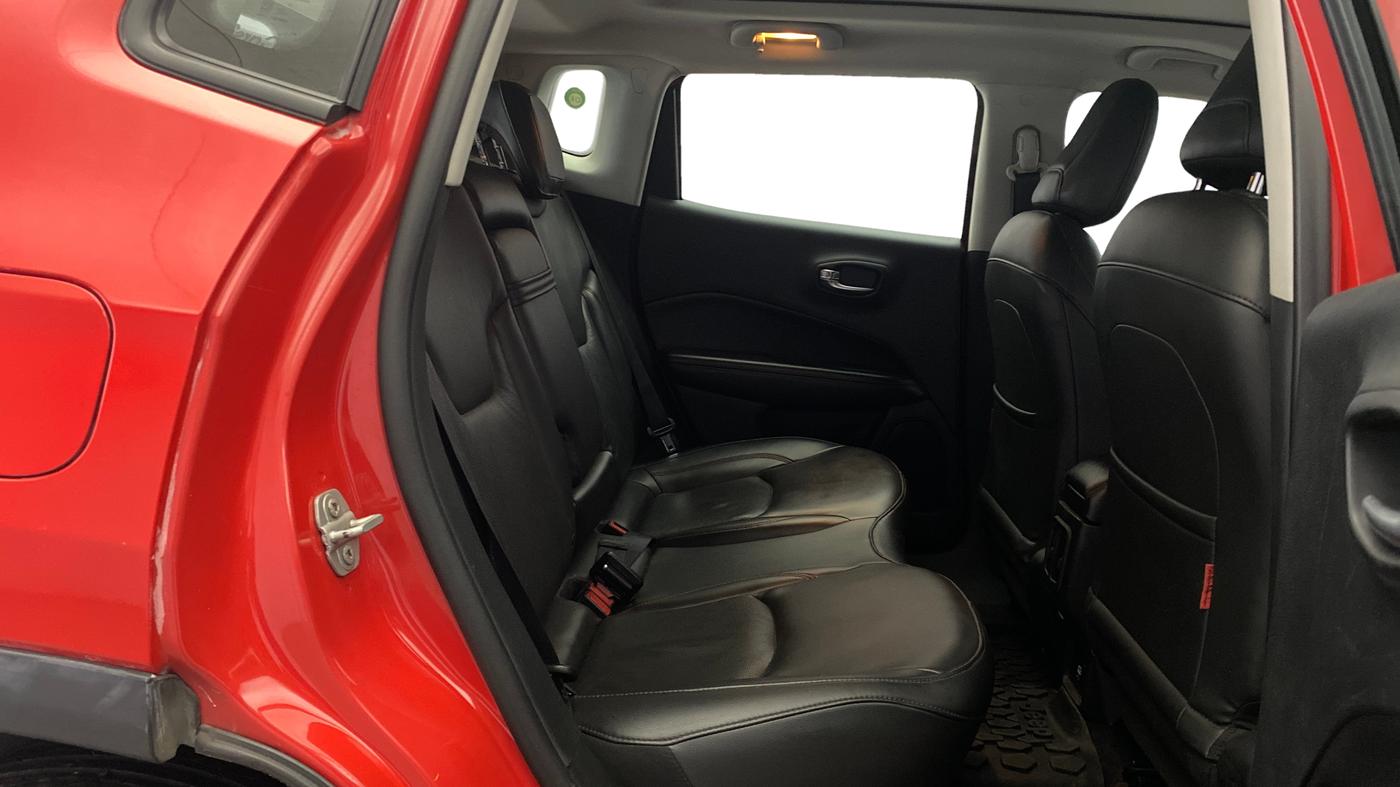2020 Jeep Compass TRAILHAWK (O) 2.0 4X4, Diesel, Automatic, 1,37,802 km, Right Side Rear Door Cabin