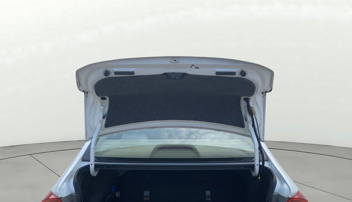 2019 Honda City 1.5L I-VTEC V MT, CNG, Manual, 78,988 km, Boot Door Open