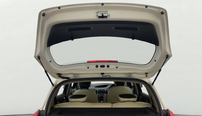 2014 Hyundai i20 ASTA 1.2, Petrol, Manual, 36,268 km, Boot Door Open