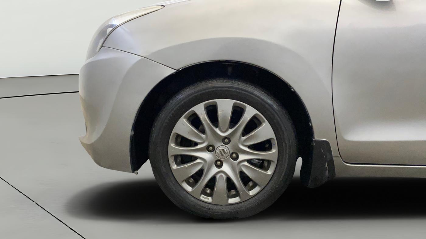 2017 Maruti Baleno ALPHA PETROL 1.2, Petrol, Manual, 84,196 km, Left Front Wheel