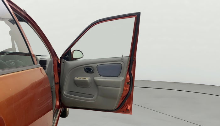 2013 Maruti Alto K10 VXI, Petrol, Manual, 1,23,960 km, RHS Front Door