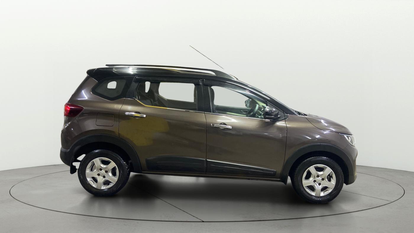 2022 Renault TRIBER RXT LIMITED EDITION AMT, Petrol, Automatic, 47,546 km, Right Side View