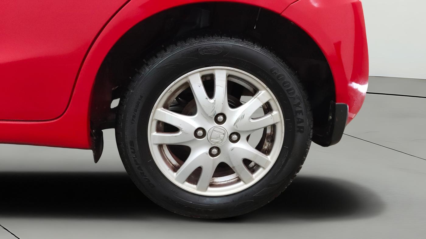 2015 Honda Brio V MT, Petrol, Manual, 86,322 km, Left Rear Wheel