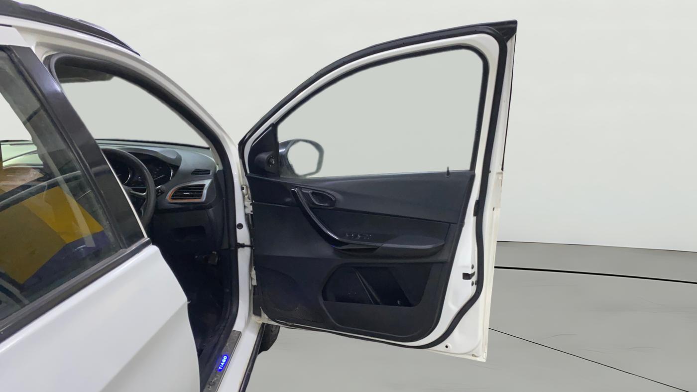 2019 Tata TIAGO NRG PETROL, Petrol, Manual, 46,567 km, RHS Front Door