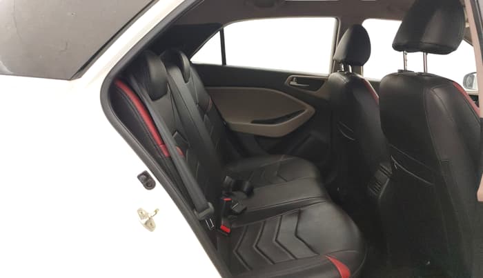 2018 Hyundai Elite i20 ASTA 1.2  CVT, Petrol, Automatic, 21,112 km, Right Side Rear Door Cabin