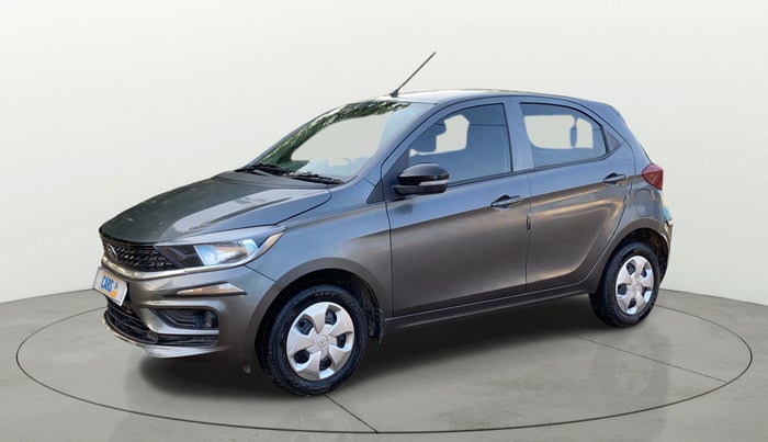 2023 Tata Tiago XT (O) PETROL, Petrol, Manual, 21,677 km, Left Front Diagonal