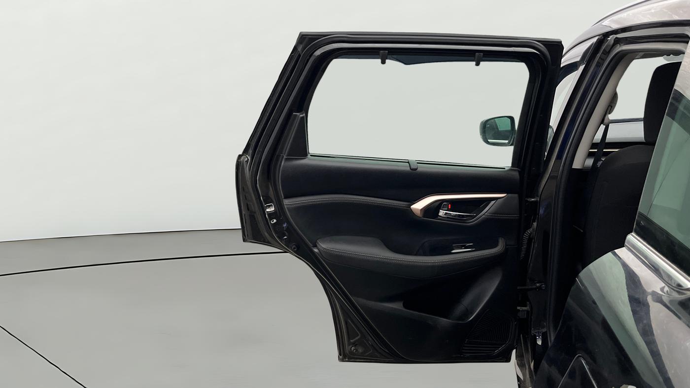 2025 Maruti Grand Vitara ZETA PLUS  HYBRID ECVT, Hybrid, Automatic, 30,655 km, LHS Rear Door