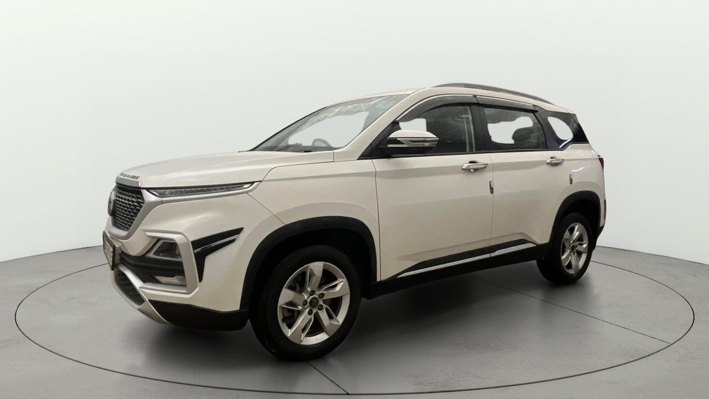 2020 MG HECTOR SUPER 1.5 PETROL, Petrol, Manual, 1,13,387 km, Left Front Diagonal