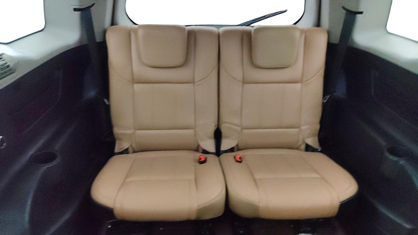 2021 Mahindra XUV500 W11 AT, Diesel, Automatic, 64,516 km, Third Seat Row ( optional )
