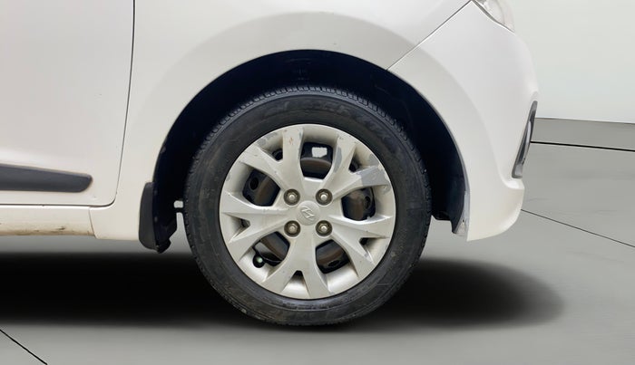 2016 Hyundai Grand i10 SPORTZ 1.2 KAPPA VTVT, Petrol, Manual, 73,649 km, Right Front Wheel