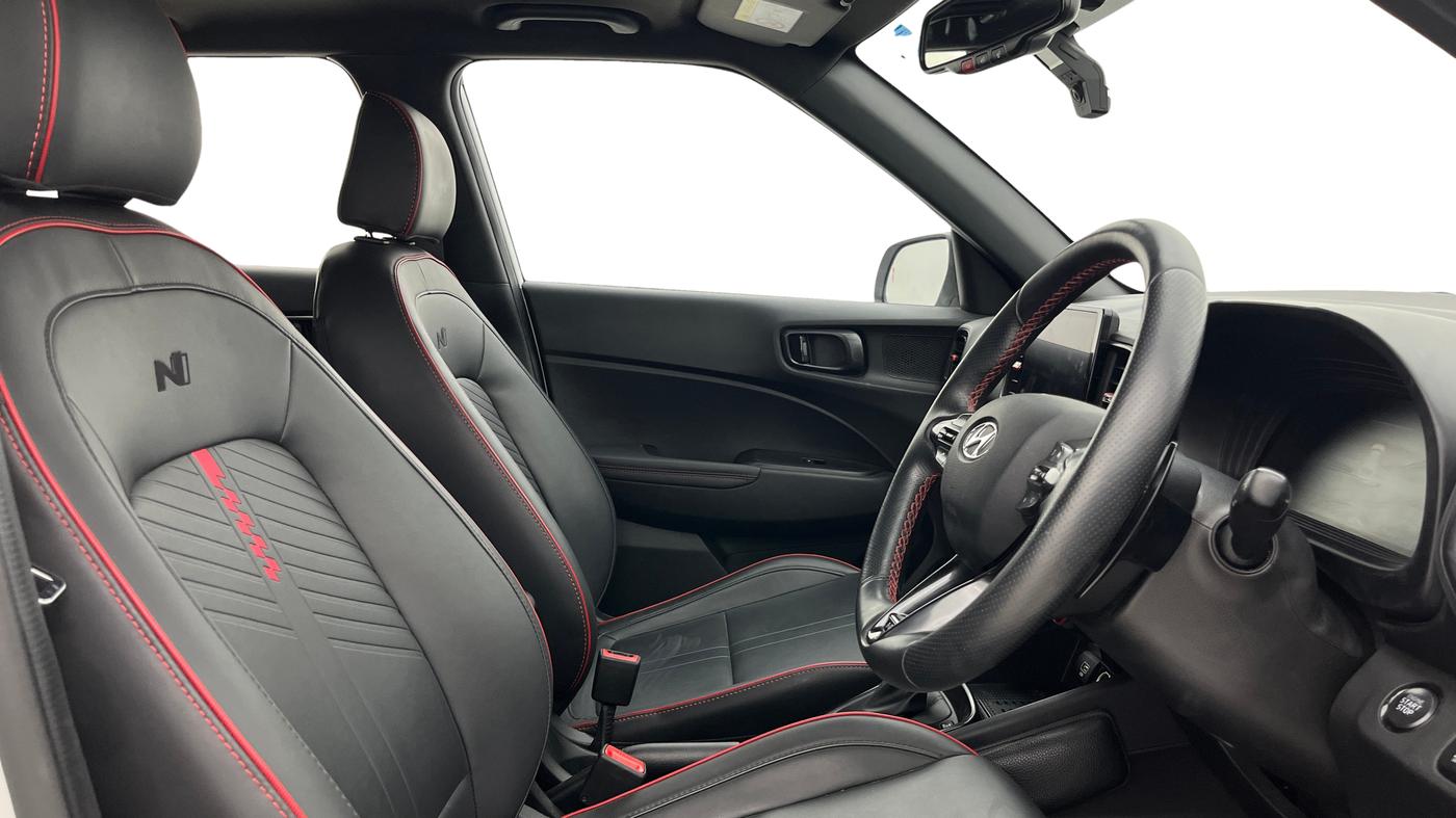 2023 Hyundai VENUE N LINE N8 1.0 TURBO DCT, Petrol, Automatic, 60,776 km, Right Side Front Door Cabin