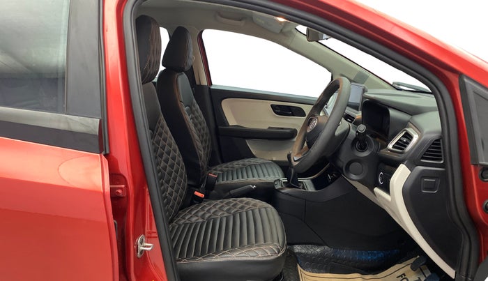 2022 Tata ALTROZ XT PETROL, Petrol, Manual, 33,028 km, Right Side Front Door Cabin
