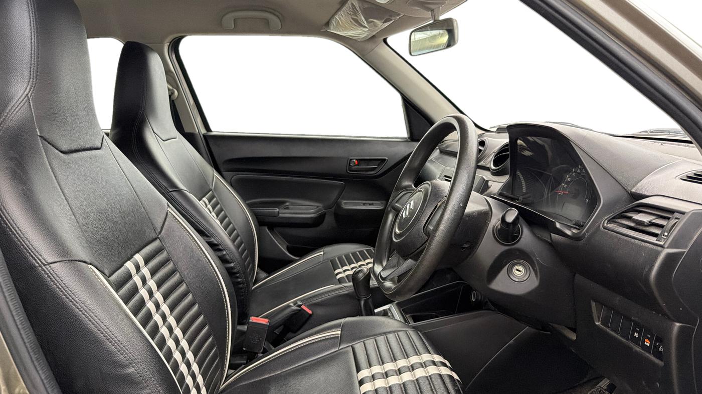 2019 Maruti Swift LXI, Petrol, Manual, 47,304 km, Right Side Front Door Cabin
