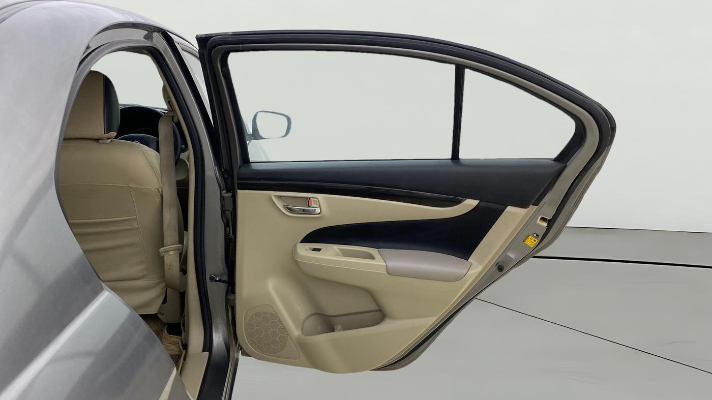 2017 Maruti Ciaz DELTA 1.4 MT PETROL, Petrol, Manual, 37,038 km, RHS Rear Door