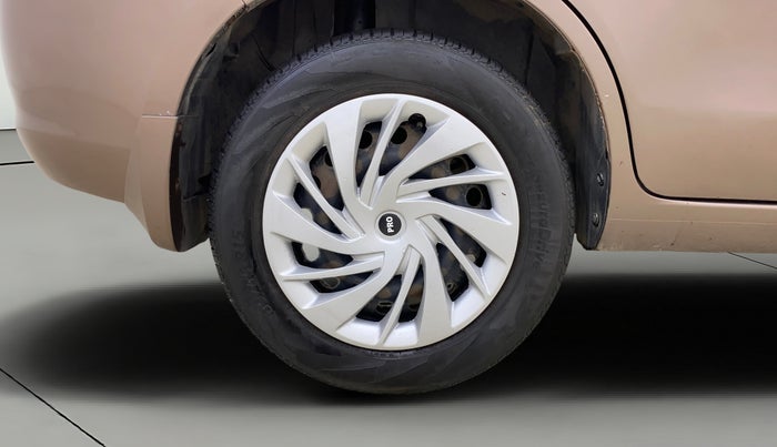 2014 Maruti Ertiga VXI, Petrol, Manual, 1,16,437 km, Right Rear Wheel