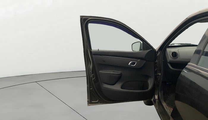 2019 Renault Kwid RXT 1.0 (O), Petrol, Manual, 46,902 km, LHS Front Door